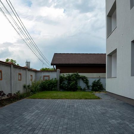Solomon Apartments Ap 2 Sîngeorgiu de Mureş Esterno foto