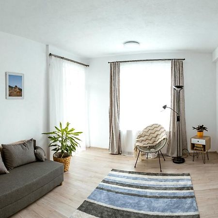 Solomon Apartments Ap 2 Sîngeorgiu de Mureş Esterno foto