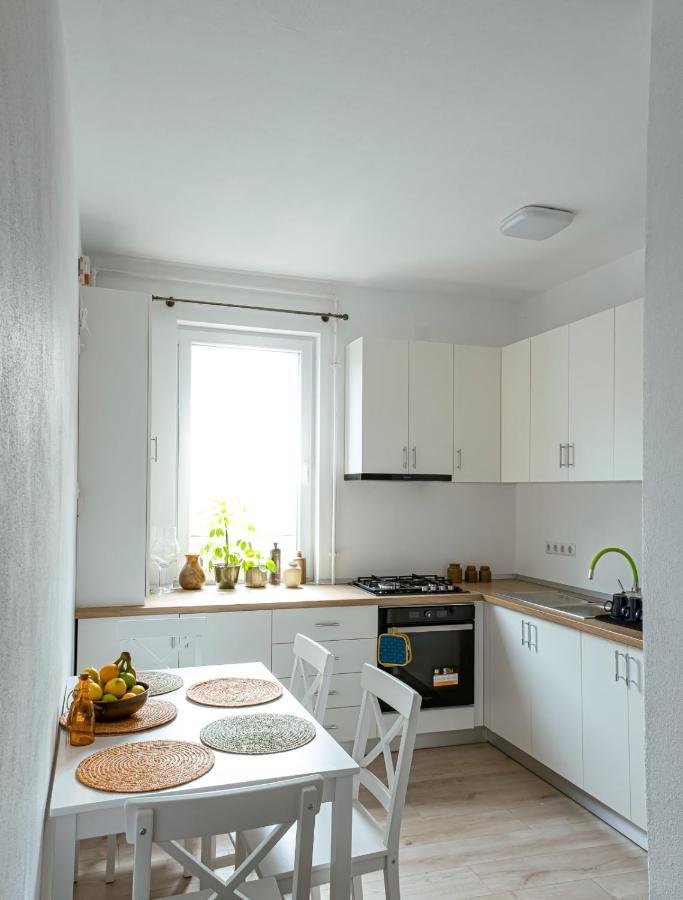 Solomon Apartments Ap 2 Sîngeorgiu de Mureş Esterno foto