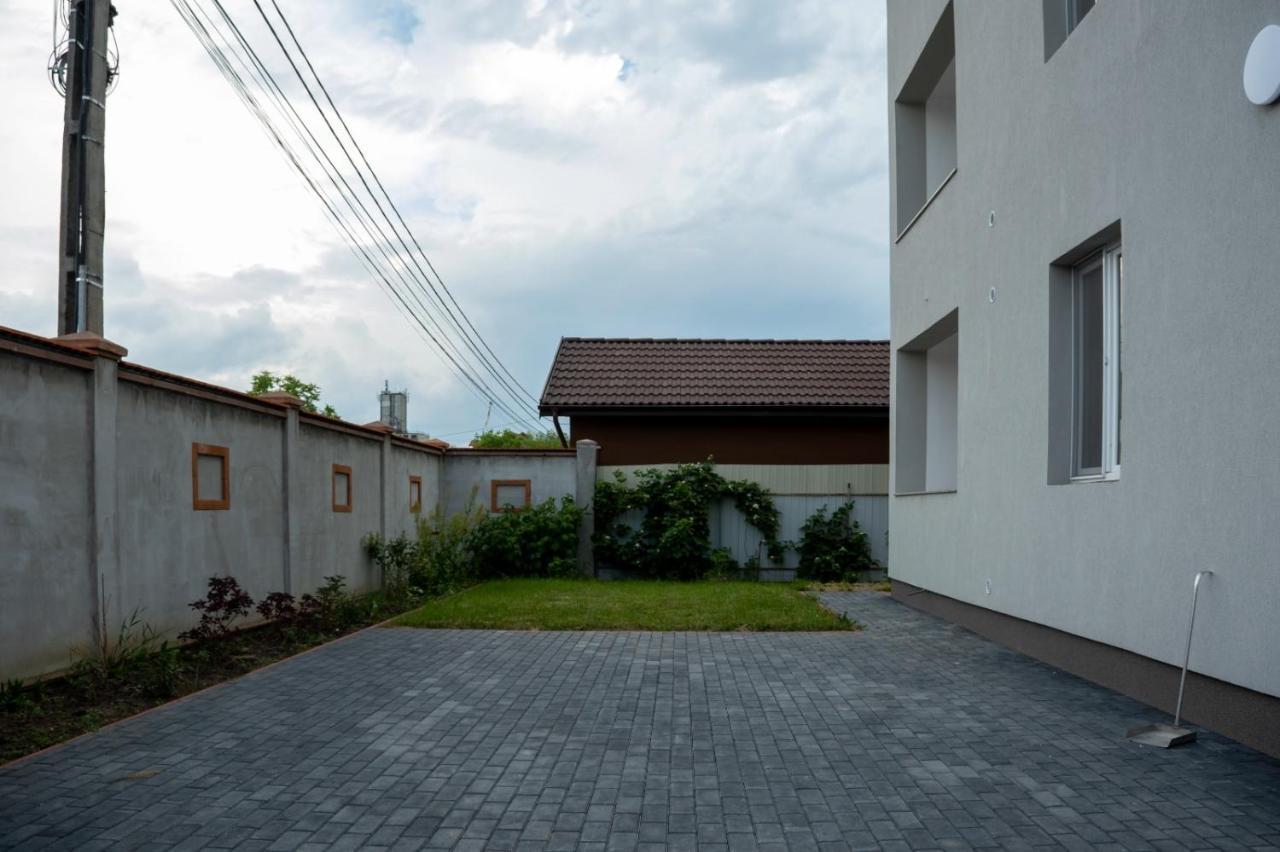 Solomon Apartments Ap 2 Sîngeorgiu de Mureş Esterno foto