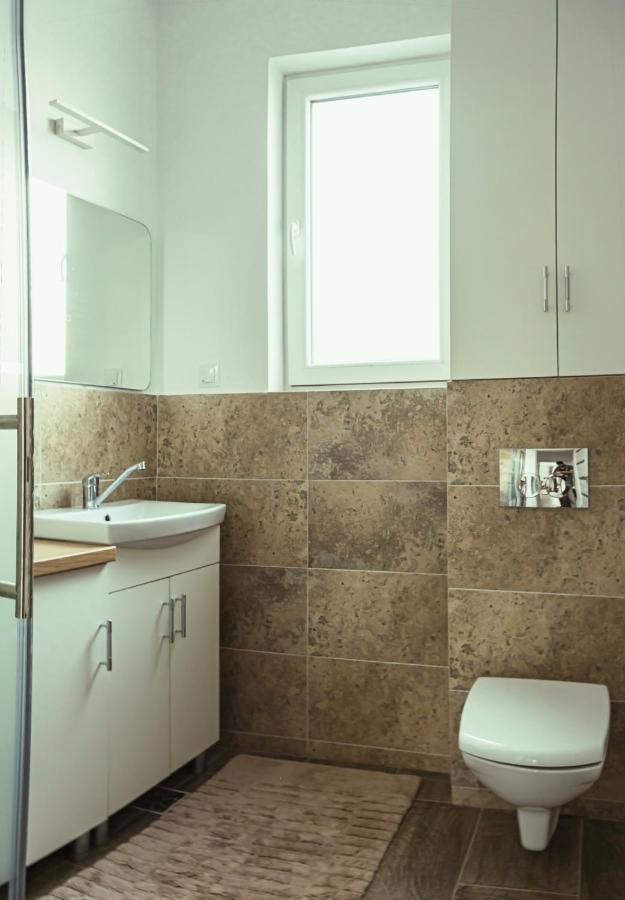 Solomon Apartments Ap 2 Sîngeorgiu de Mureş Esterno foto